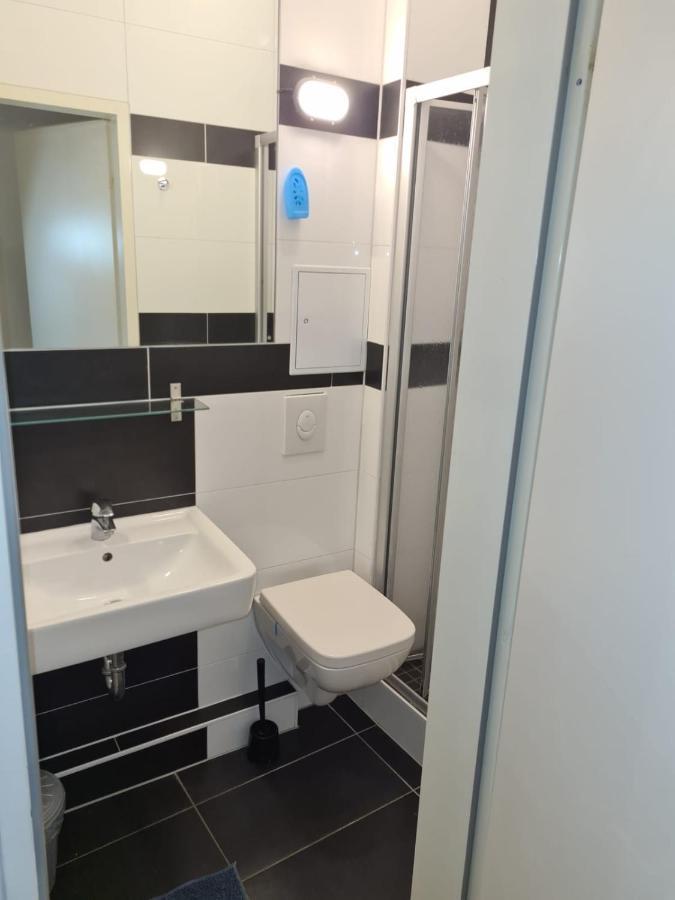 Hotel Hostel Zafir Berlin Kültér fotó